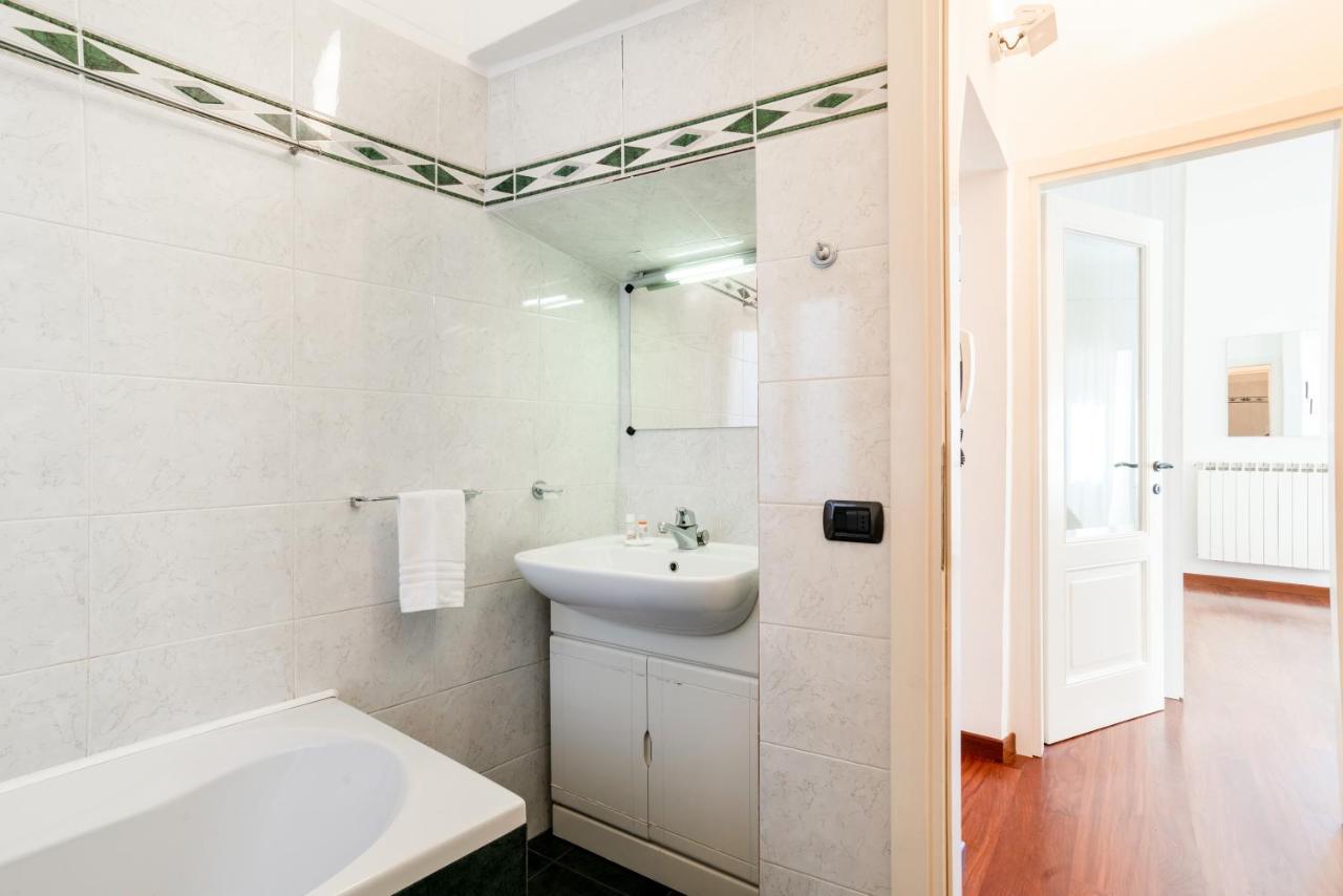 Limonta Lake View Apartment With Private Parking エクステリア 写真